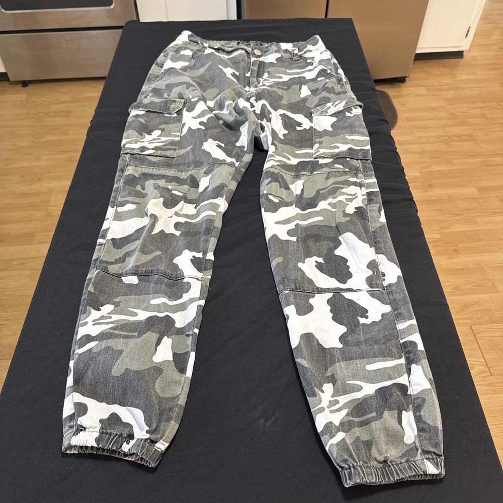American Bazi Women's Camo Some Fade Cargo Size L Gathered Ankle